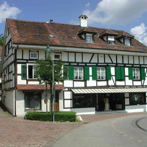 Dorfplatz 5, 2007. Vergrösserte Ansicht